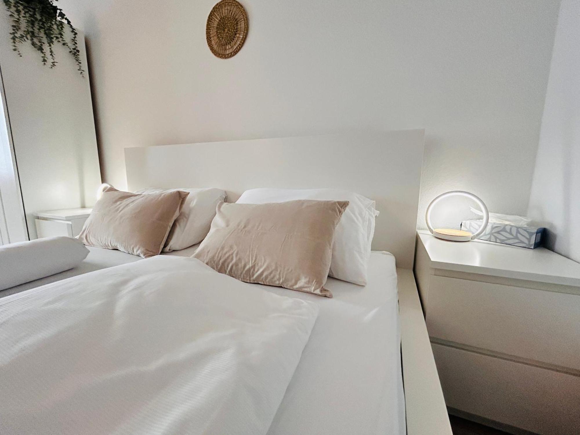 Appartment Near Schoenbrunn Виена Екстериор снимка