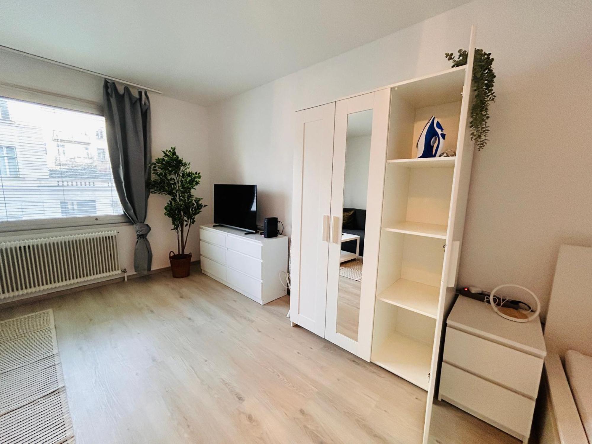 Appartment Near Schoenbrunn Виена Екстериор снимка