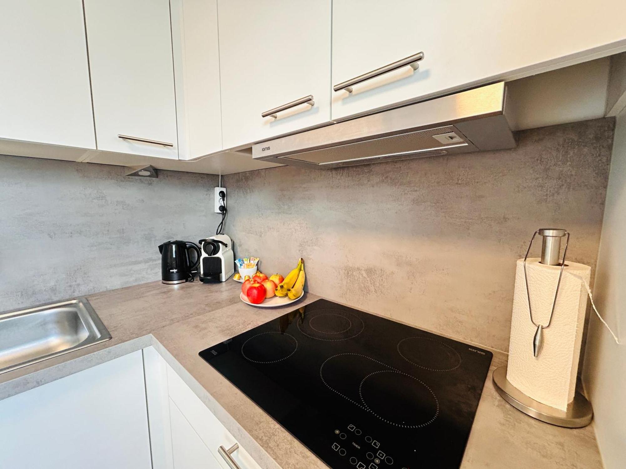 Appartment Near Schoenbrunn Виена Екстериор снимка