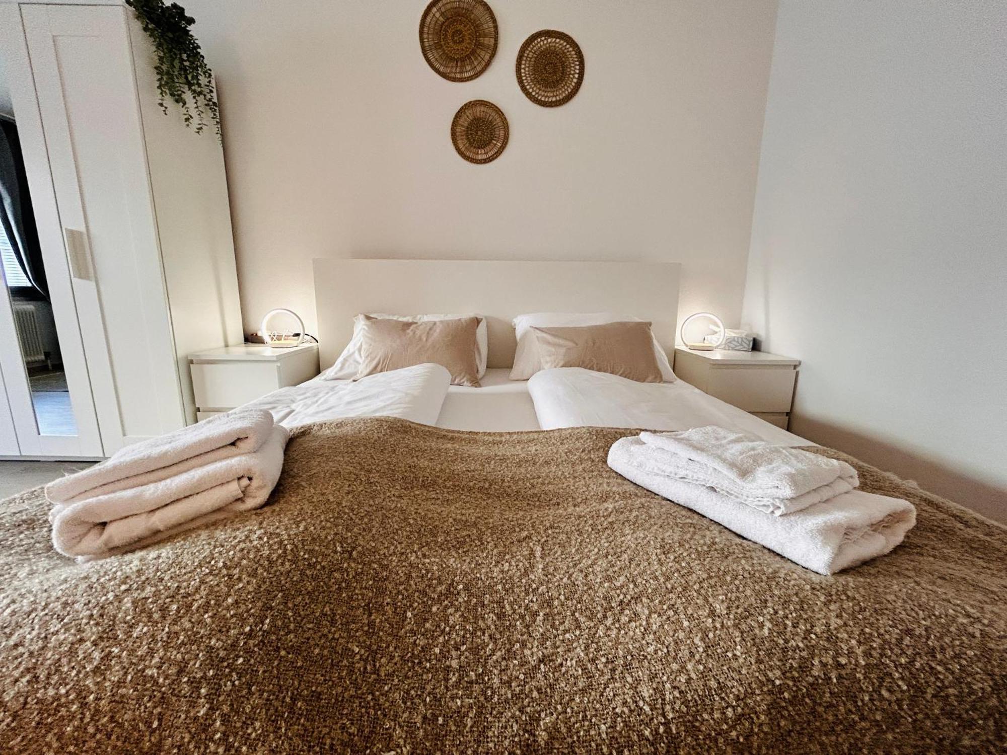 Appartment Near Schoenbrunn Виена Екстериор снимка