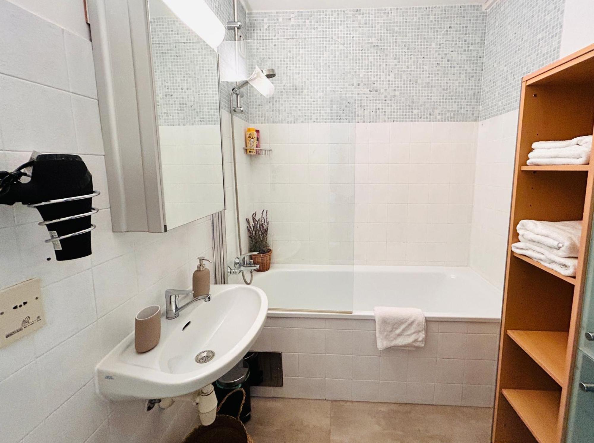 Appartment Near Schoenbrunn Виена Екстериор снимка